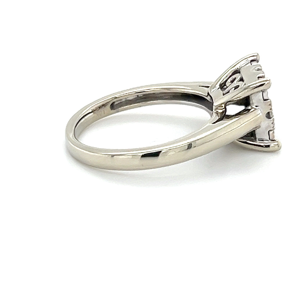 10K White Gold Diamond Lady's Fashion Ring; Size 7