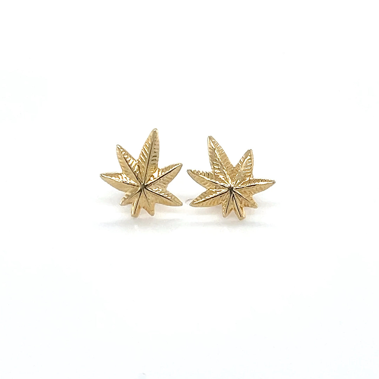 10K Yellow Gold Leaf Stud Earrings; 0.4g