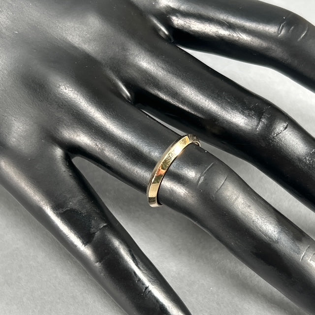 14K Yellow Gold Ring; Size 7