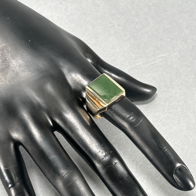 10K Yellow Gold Jade Gentleman's Ring; Size 10