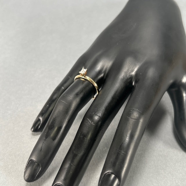 10K Yellow Gold Diamond Lady's Solitaire Ring; Size 8.5