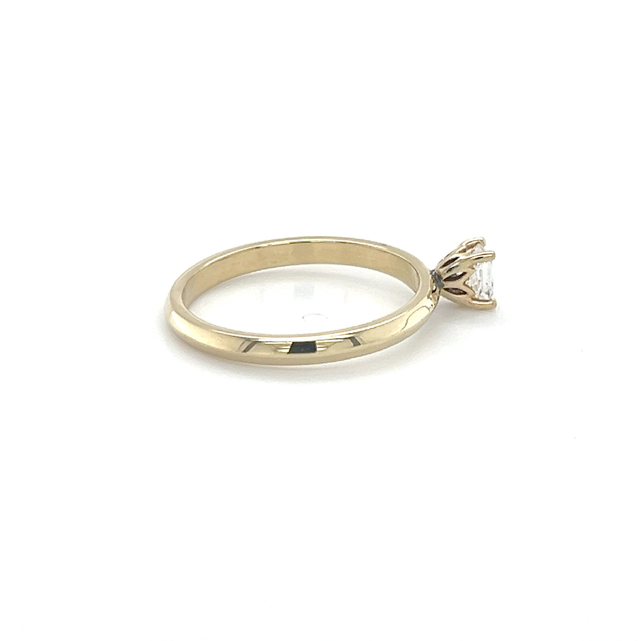 10K Yellow Gold Diamond Lady's Solitaire Ring; Size 8.5