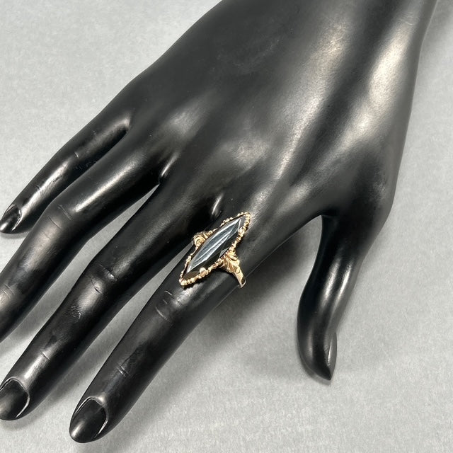 10K Yellow Gold Onyx Lady's Ring; Size 8