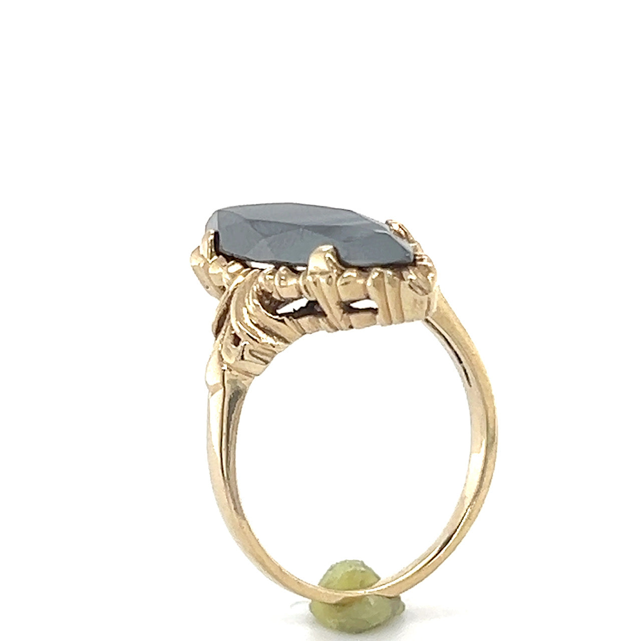 10K Yellow Gold Onyx Lady's Ring; Size 8