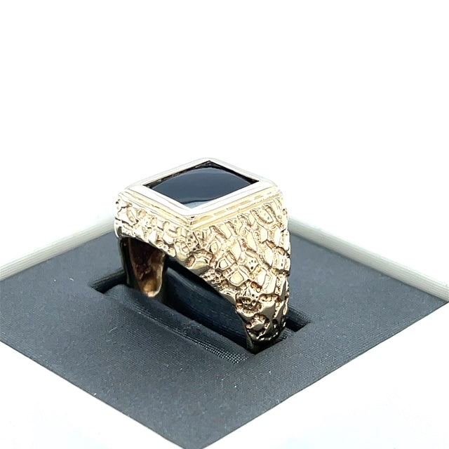 10K Yellow Gold Onyx Gentleman's Ring; Size 10.5