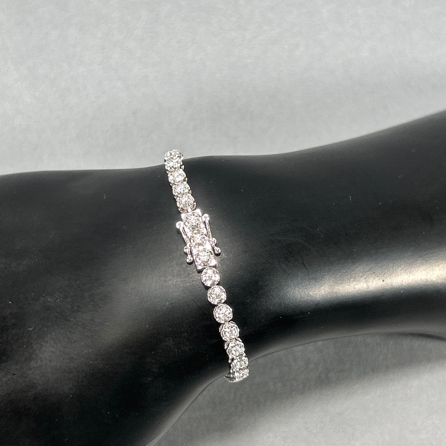 14K White Gold 7" Diamond Bracelet