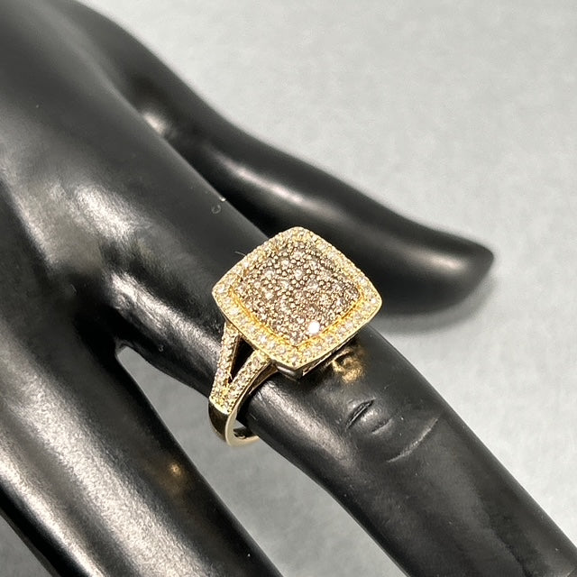 14K Yellow Gold Diamond Lady's Fashion Ring; Size 7