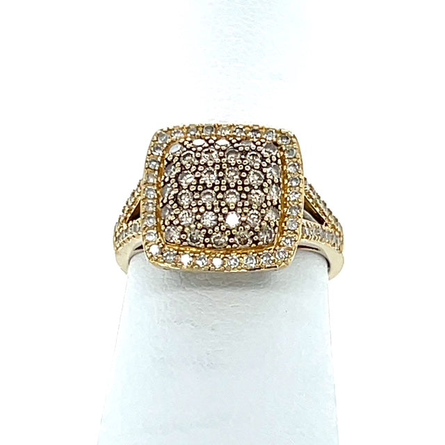 14K Yellow Gold Diamond Lady's Fashion Ring; Size 7