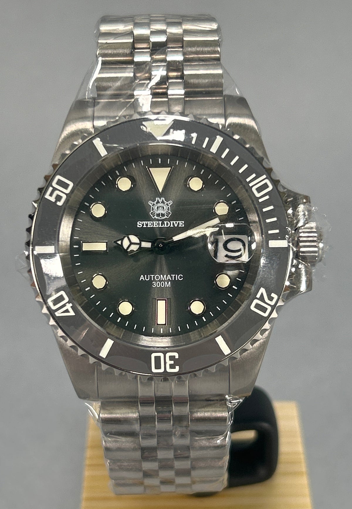 Steeldive Automatic Gentleman’s Watch