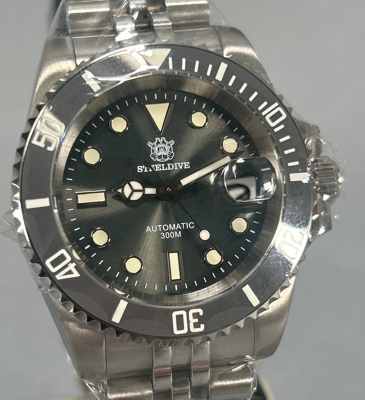 Steeldive Automatic Gentleman’s Watch