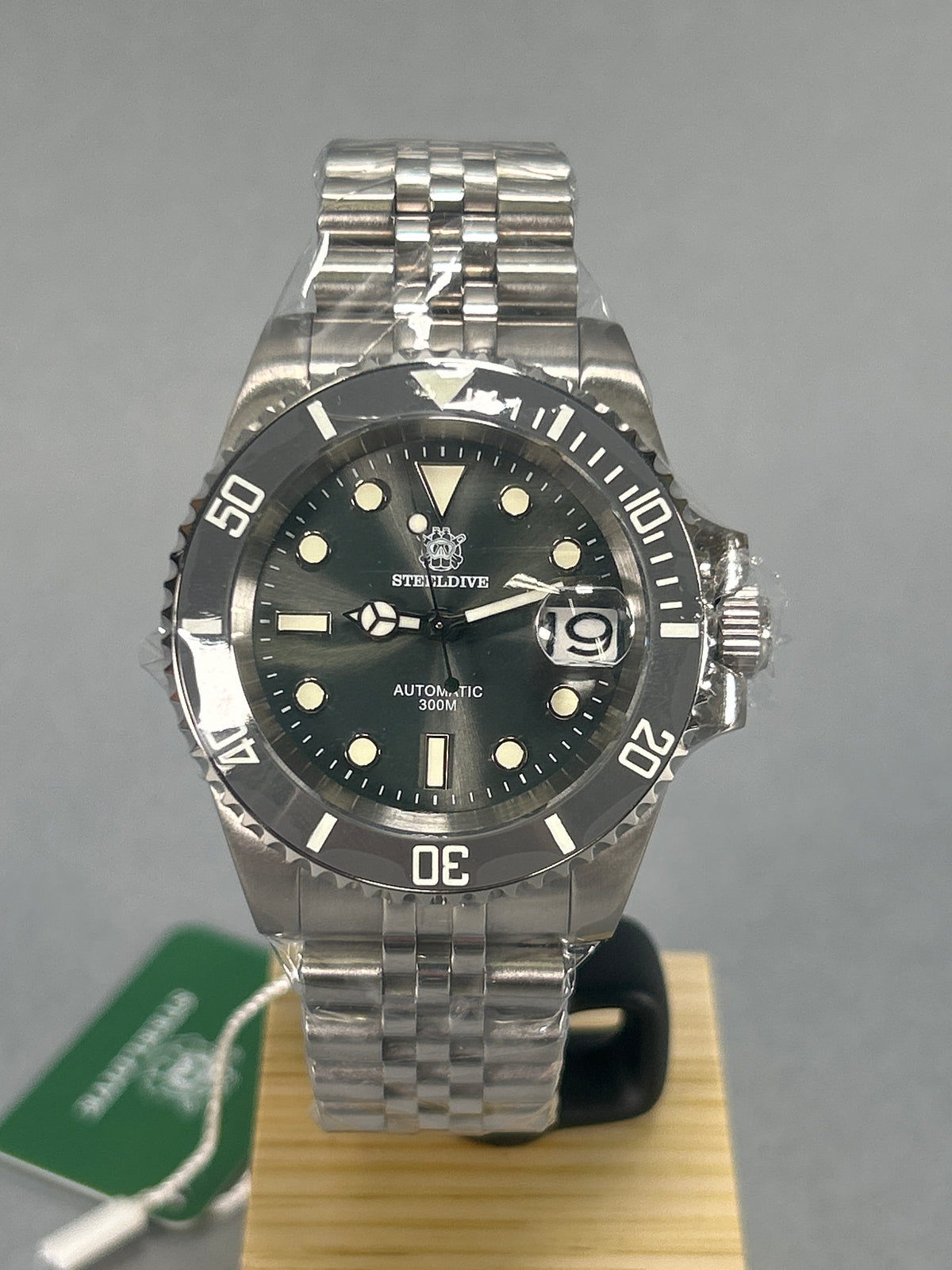 Steeldive Automatic Gentleman’s Watch