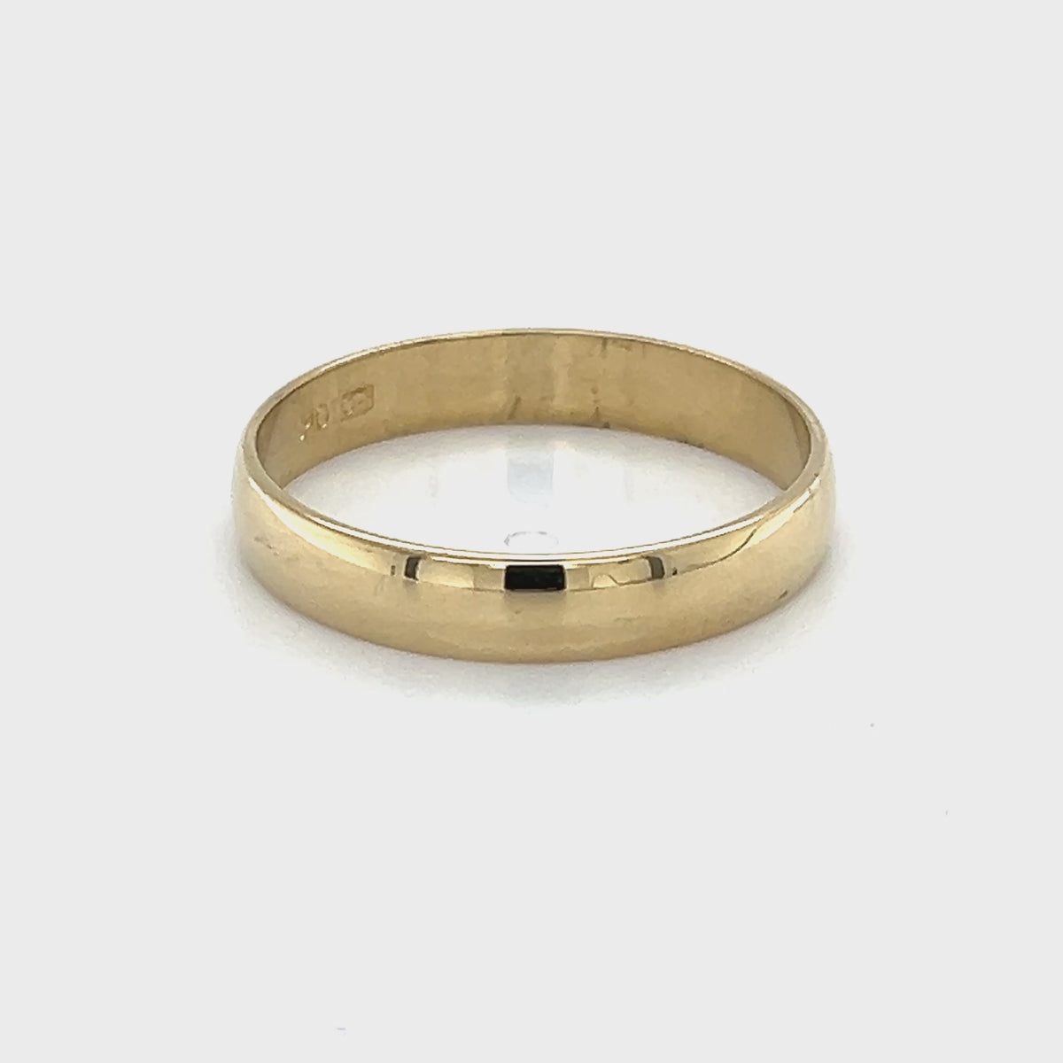 10K Yellow Gold Gentleman's Wedding Band; Size 11