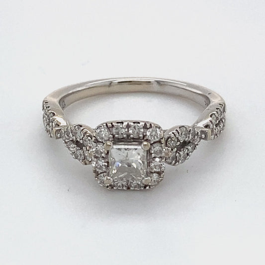14K White Gold Halo Diamond Ring; 0.50CTW; Size: 7; 3.7g