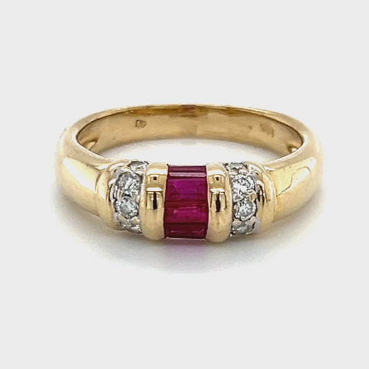 14K Yellow Gold Diamond Lady's Fashion Ring; 0.15CWT; 4.2g; Size 6