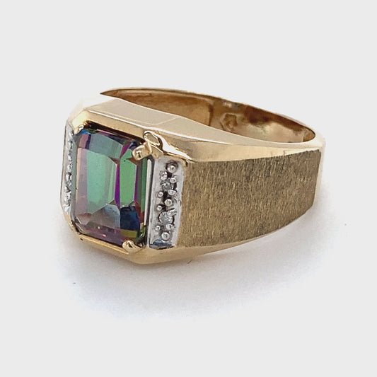 10K Yellow Gold Gentleman's Ring; 2.8DWT; Size 9