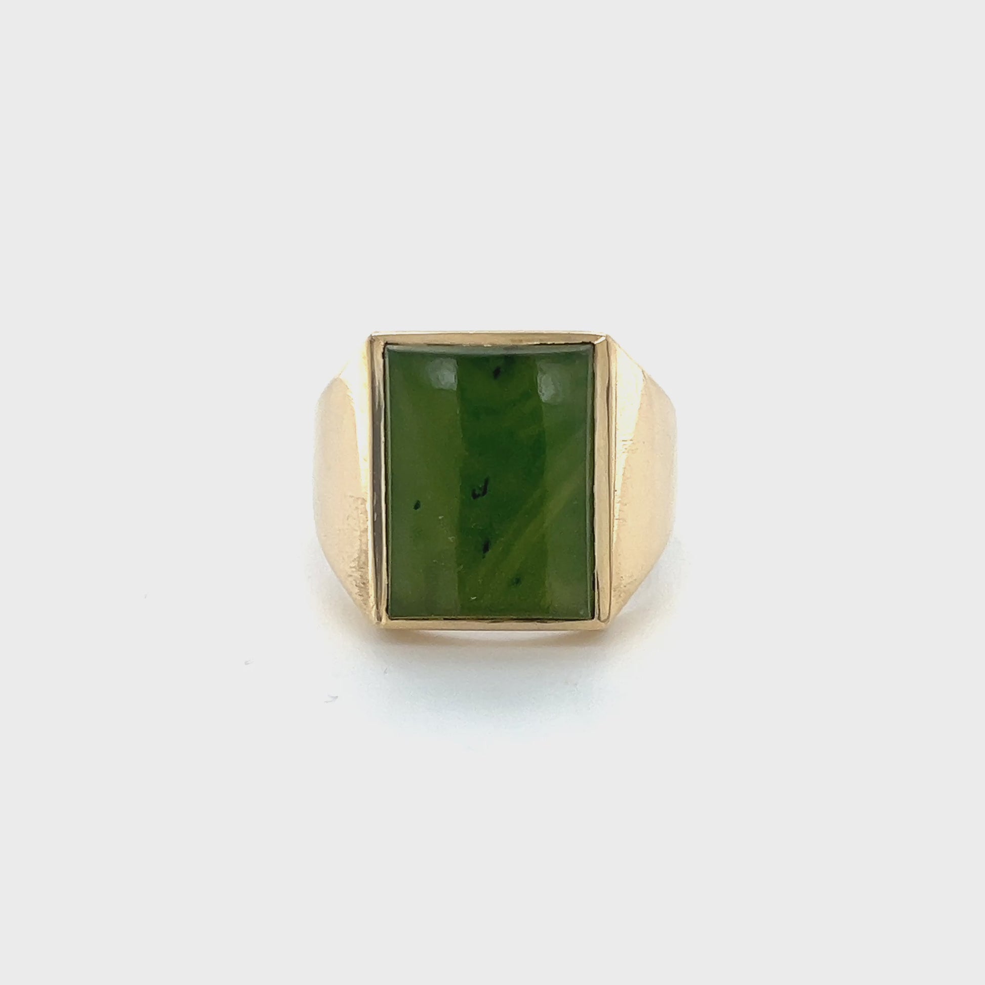 10K Yellow Gold Jade Gentleman's Ring; Size 10 Video