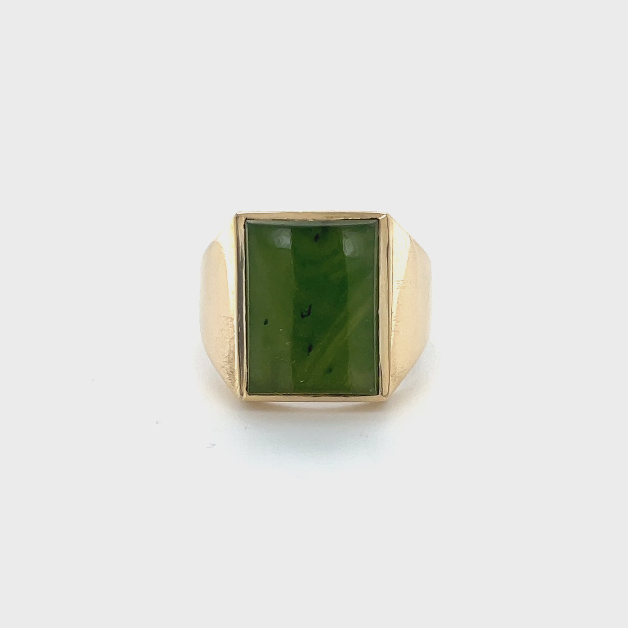 10K Yellow Gold Jade Gentleman's Ring; Size 10 Video