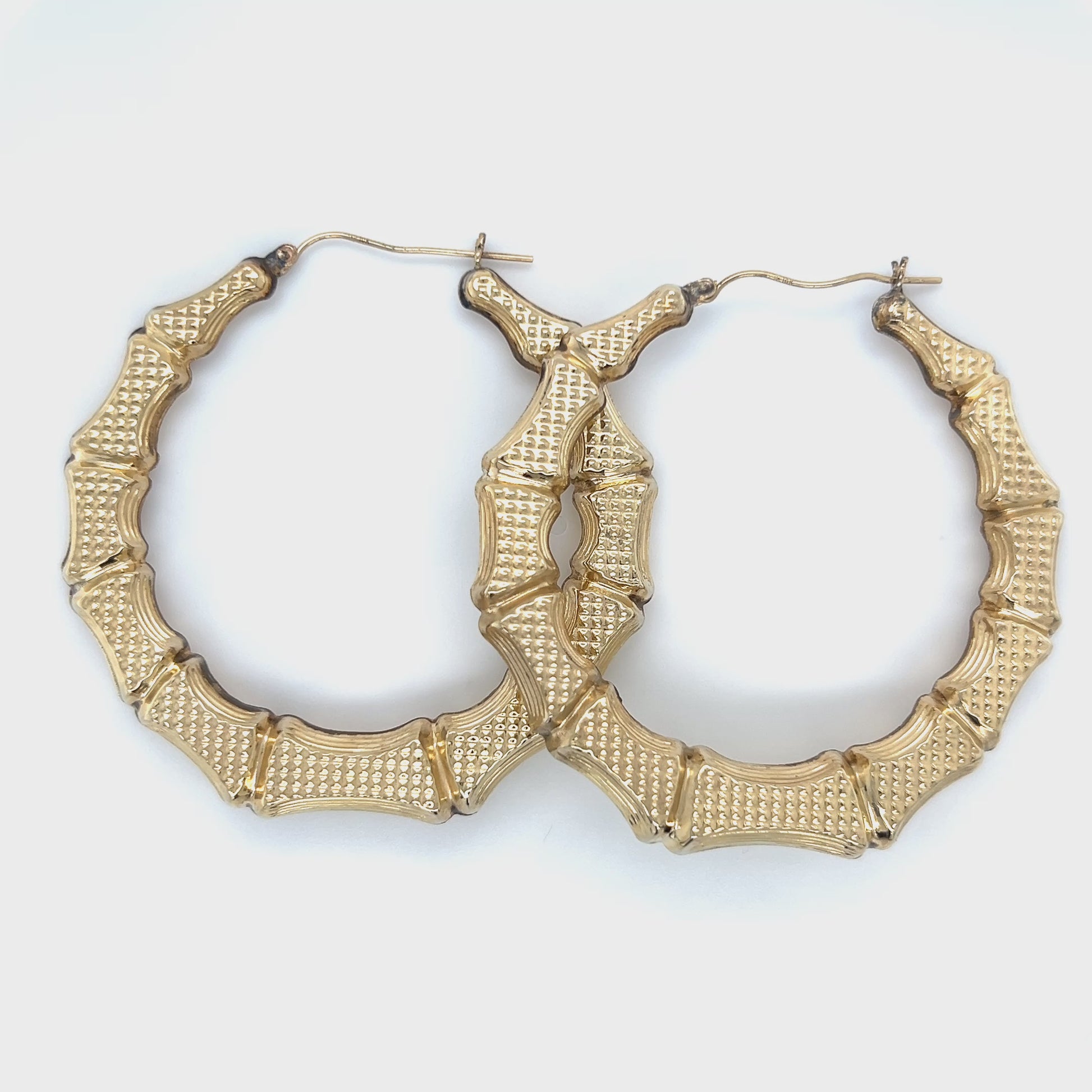 10K Yellow Gold Hoop Earrings Video