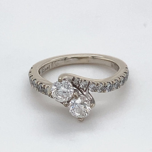 14K White Gold Diamond Ring; 1.0CTW; Size 4.5; 3.2g