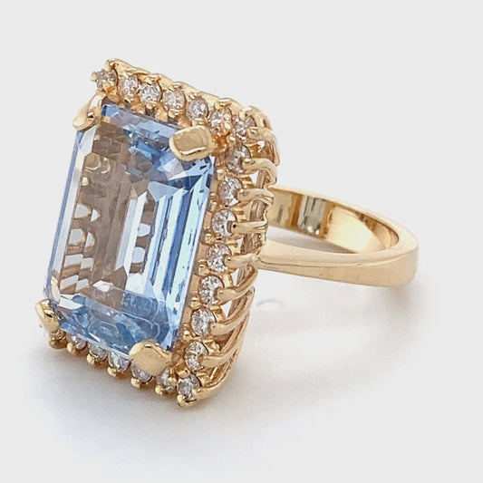 14K Yellow Gold, Blue Topaz & Diamond Ring; 0.28CTW; Size: 6.5; 9.7g