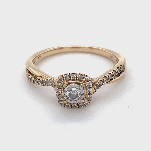 10K Yellow Gold Diamond Ring; 2.6g; 1.7DWT; Size 6.5