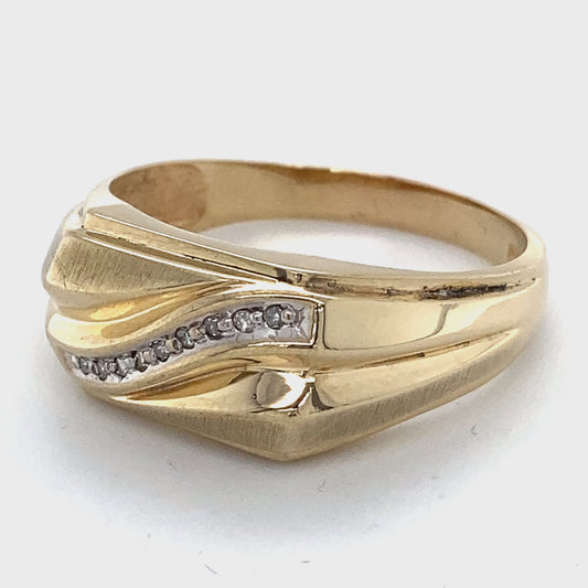 10K Yellow Gold Diamond Gentleman's Ring; 2.8DWT; Size 12.5