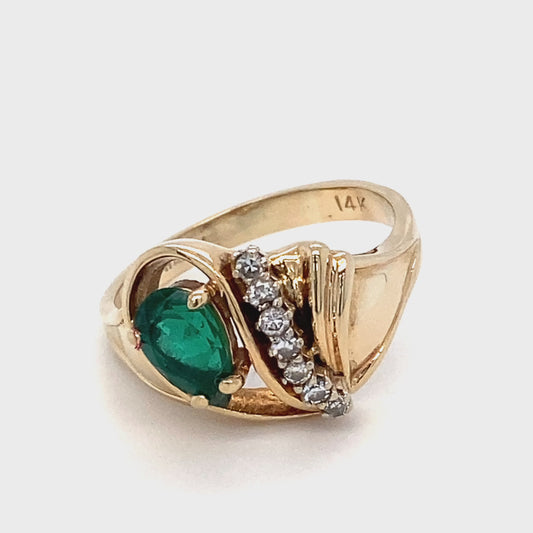14K Yellow Gold Emerald & Diamonds Ring; 3.7DWT; 0.62 & 0.10CTW; Size 8.5