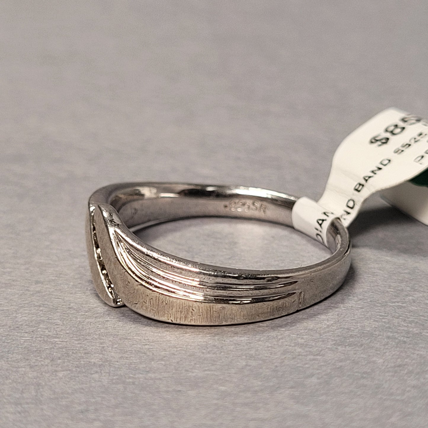 Sterling Silver Ring With Diamonds